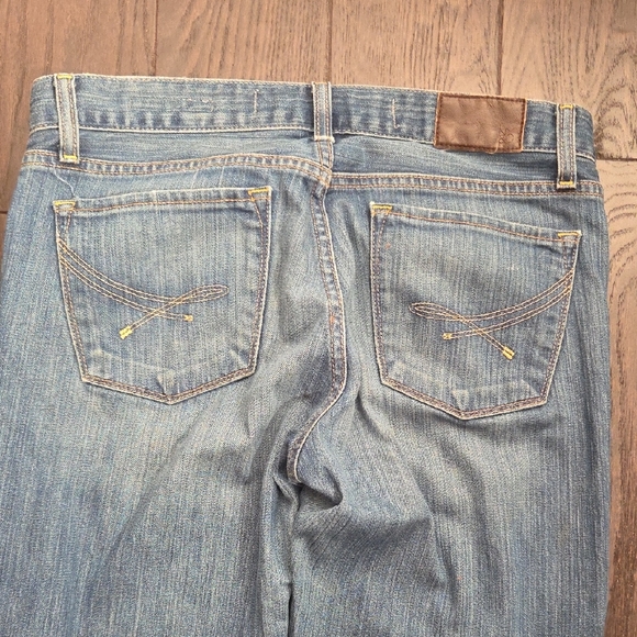 New York & Company Classic Blue Jeans - Picture 12 of 13